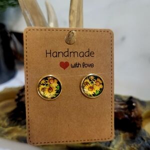🎉SOLD🎉 Handmade Floral Earrings